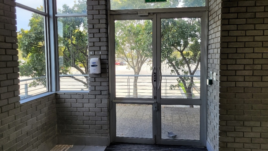 To Let commercial Property for Rent in Montague Gardens Western Cape